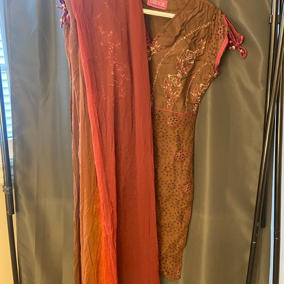 Assorted Indian tops - Picture 9 of 16